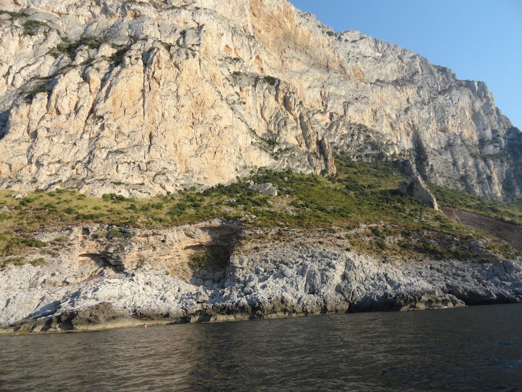 Casa Vacanze Laura Isola delle Femmine Exterior foto